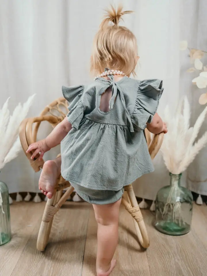 Jenny Ruffle Outfit
