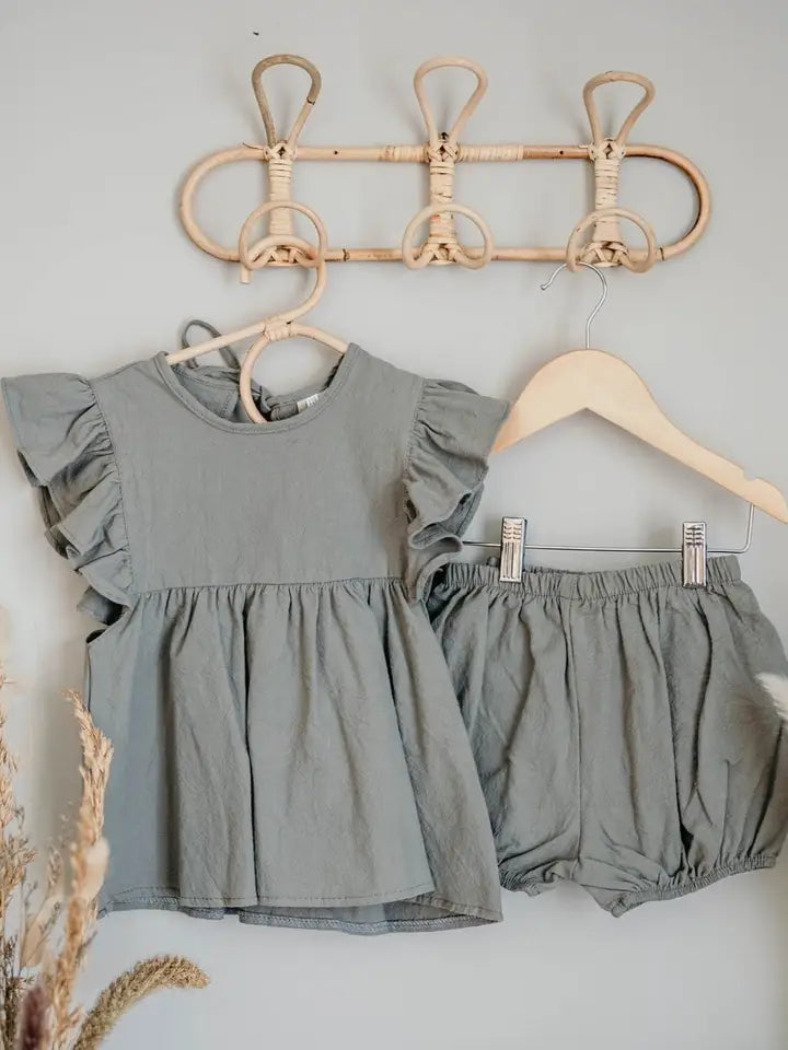 Jenny Ruffle Outfit